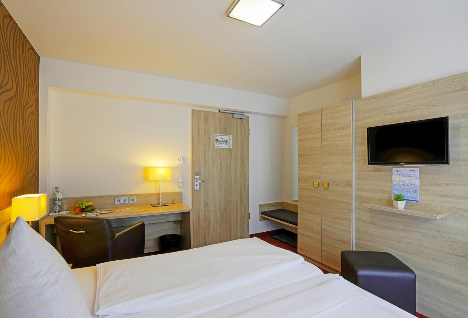 Hotel Lindenhof Osterspai Esterno foto